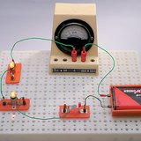 Seri bağlı ampuller