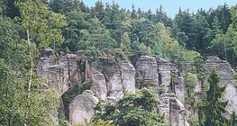 Sandstone rocks in the offset of the North Bohemian Basin