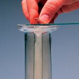 Взаимодействие между натрий и хлор