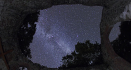 View of the Milky Way with the star Vega