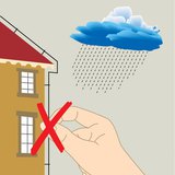 Nestovėkite per audrą prie žaibolaidžio arba aukšto medžio!