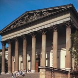 A Magyar Nemzeti Múzeum homlokzata (klasszicizmus)