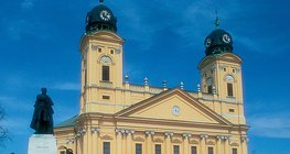 A Református Nagytemplom homlokzata (Debrecen, 1805–1819, klasszicizmus)