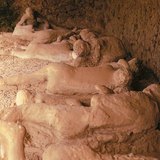 Pompeii plaster casts of corpses