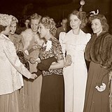 Women's fashion (1930s)