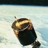 Изкуствен спътник, в орбита около Земята