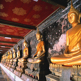 Golden Buddha statues