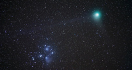 Comet Machholz passing near the Pleiades