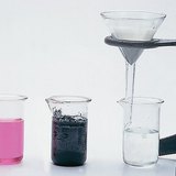 Festékanyag megkötése aktív szénnel