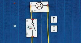A simple circuit with symbols and physical quantities