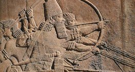 Ashurbanipal hunting lions (Nineveh, Mesopotamia, 650 BC)