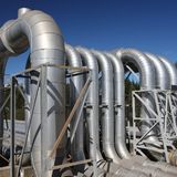 En bend som eliminerer termisk ekspansjon i røret