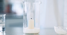 Гасене на свещ с въглероден диоксид